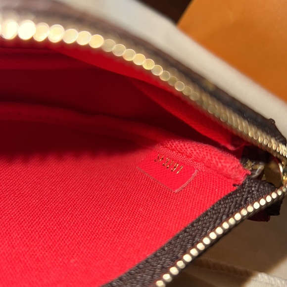 Authentic Louis Vuitton mini pochette vivviene limited edition - Picture 9 of 9